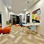 Zo Apartment Opera, Crest, Galleria -Central Saigon -Free Pool-Gym-Sauna Room-Yoga Room