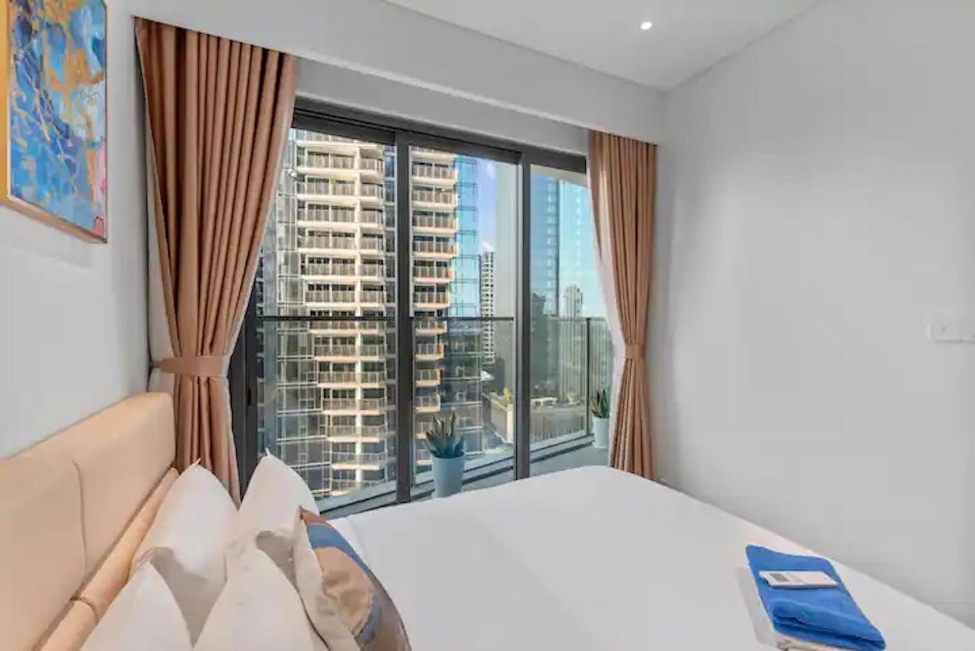 Zo Opera, Crest, Galleria -central Saigon -free Pool-gym-sauna Room-yoga Apartment Ho Chi Minh City