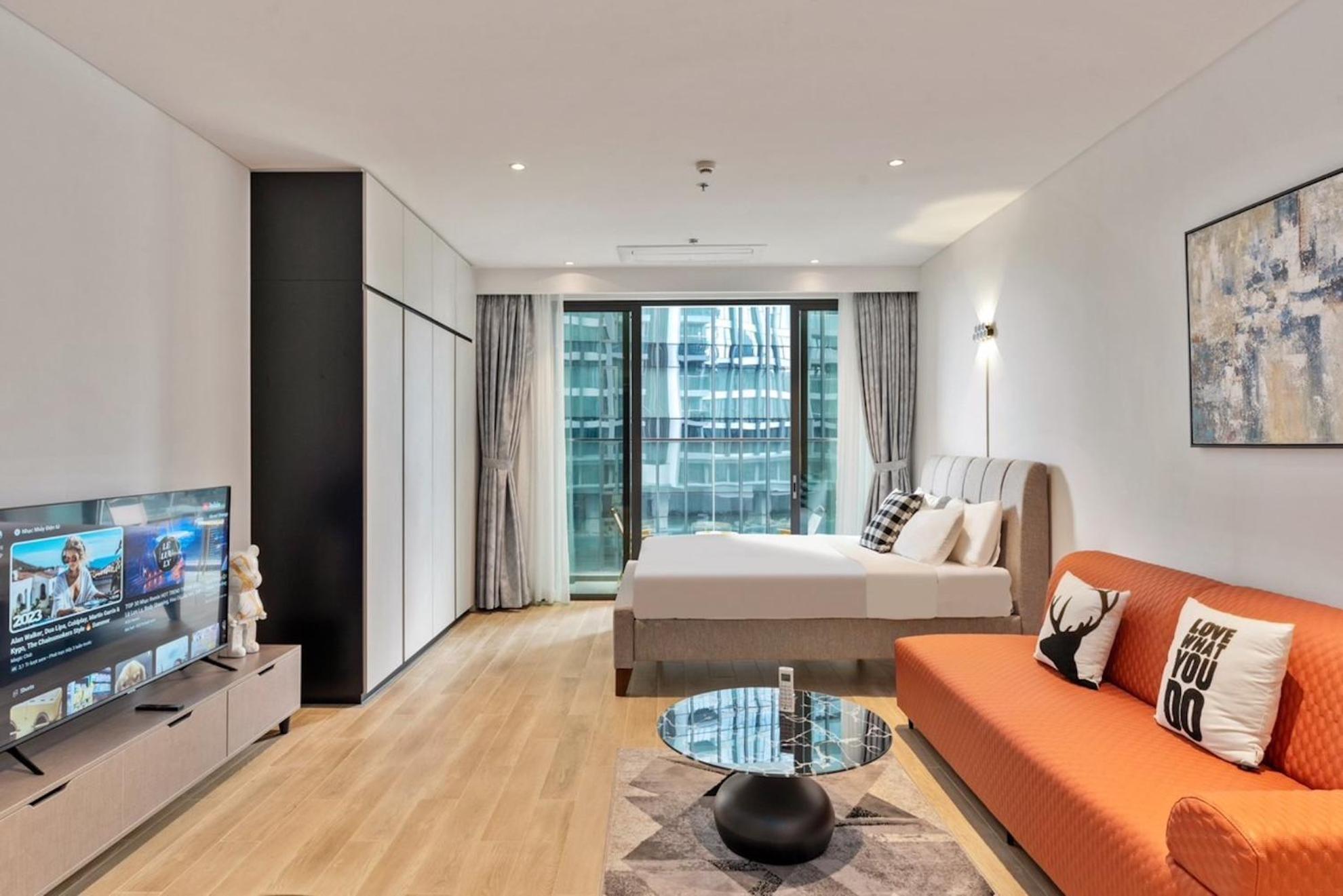 Zo Opera, Crest, Galleria -central Saigon -free Pool-gym-sauna Room-yoga Apartment