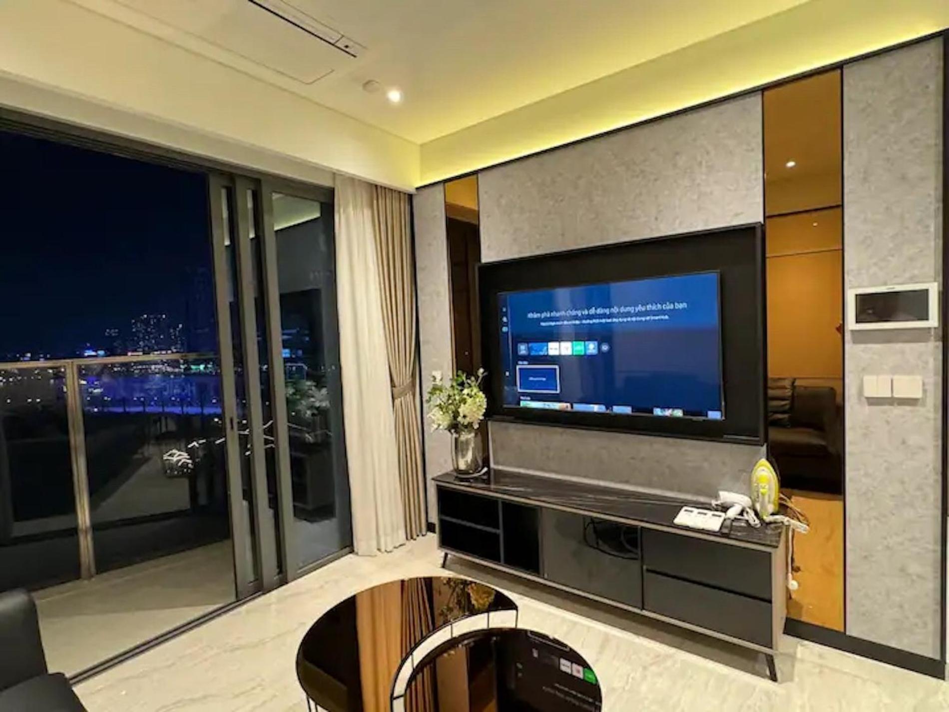 Zo Opera, Crest, Galleria -central Saigon -free Pool-gym-sauna Room-yoga Ho Chi Minh City