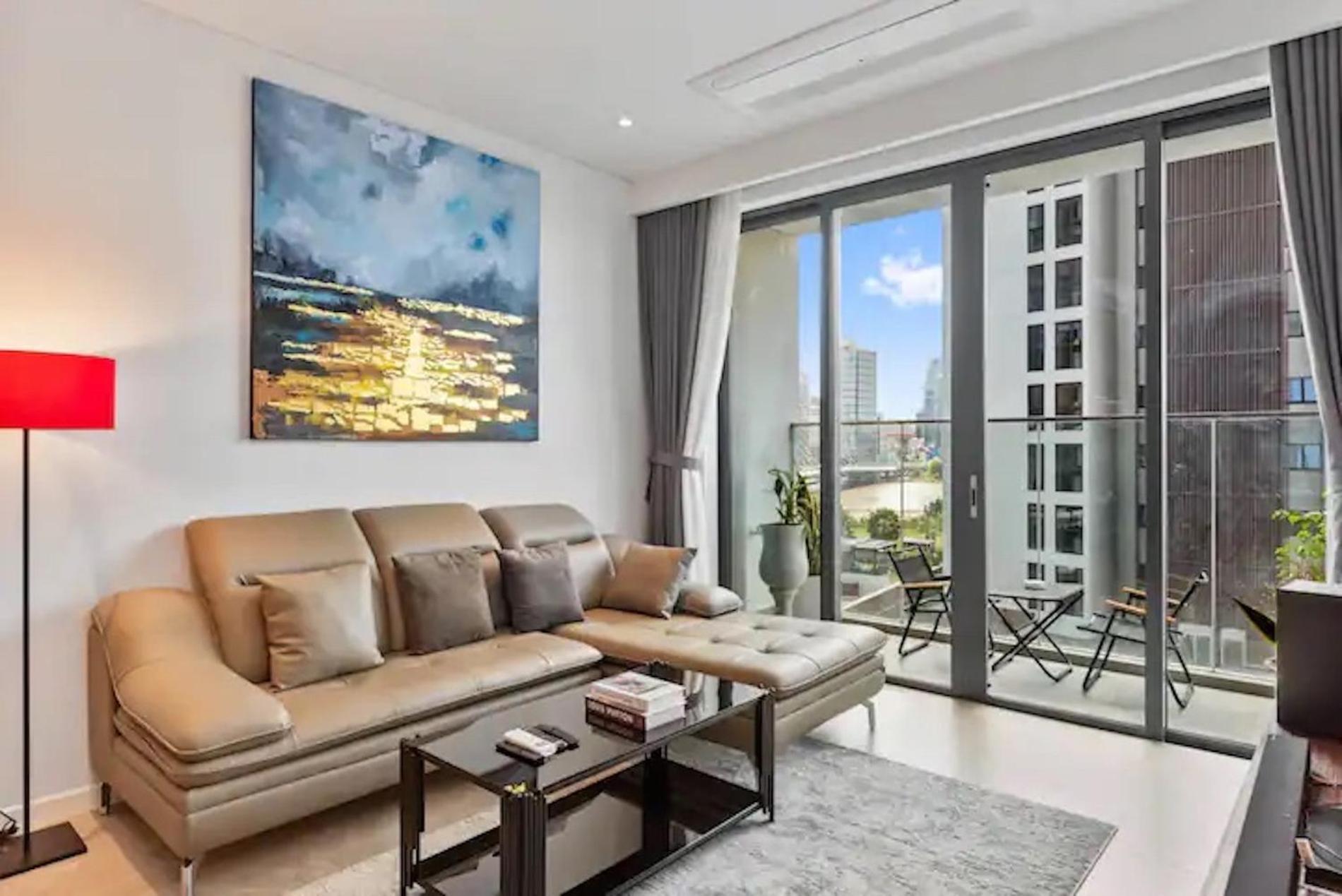 Zo Opera, Crest, Galleria -central Saigon -free Pool-gym-sauna Room-yoga * Ho Chi Minh City