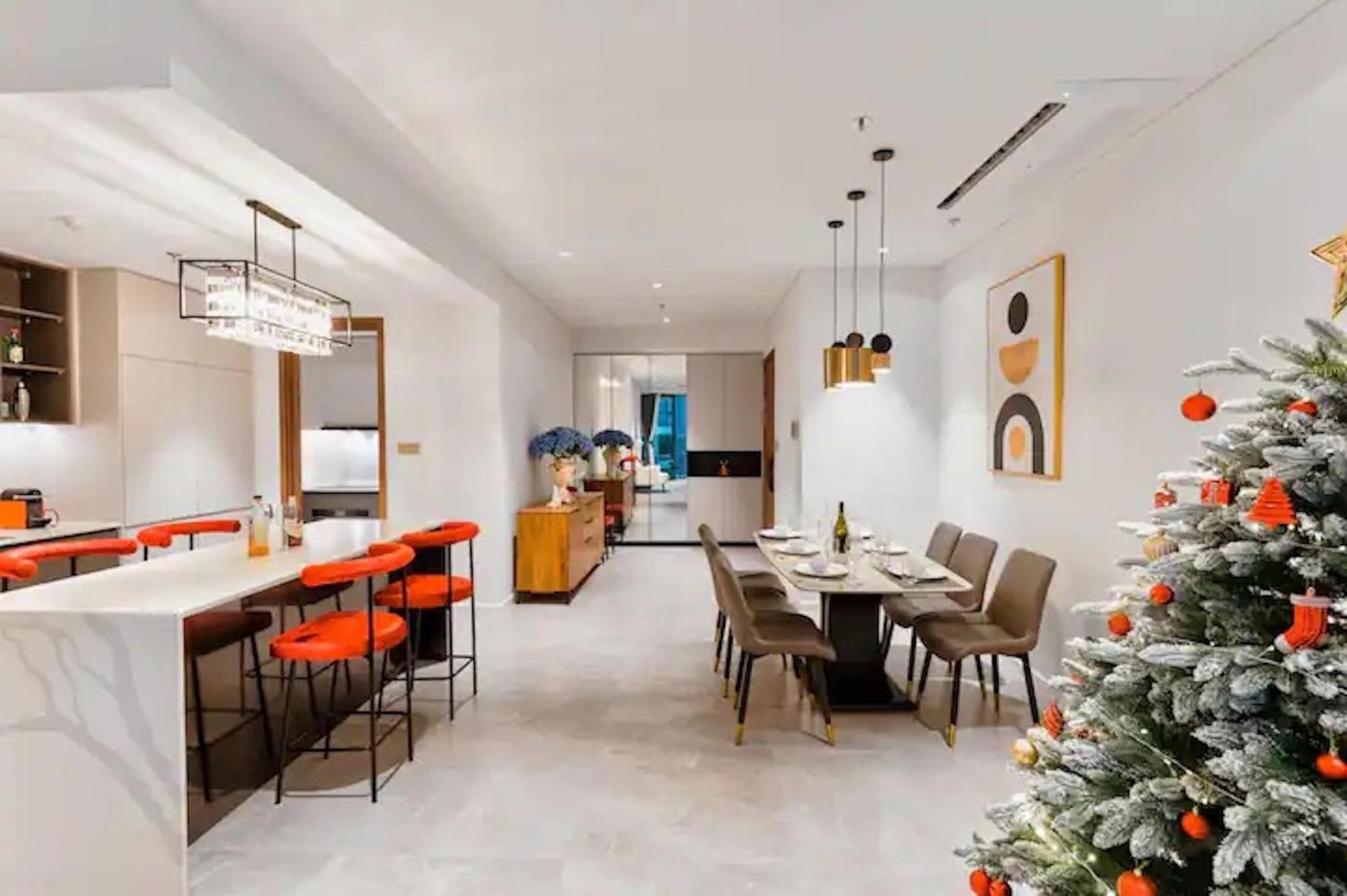 Apartment Zo Opera, Crest, Galleria -central Saigon -free Pool-gym-sauna Room-yoga Ho Chi Minh City
