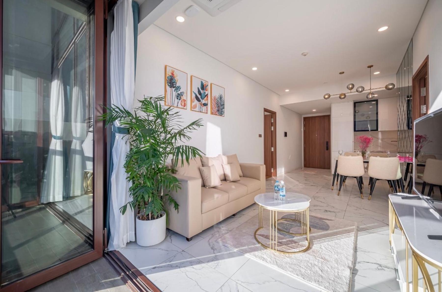 Apartment Zo Opera, Crest, Galleria -central Saigon -free Pool-gym-sauna Room-yoga *