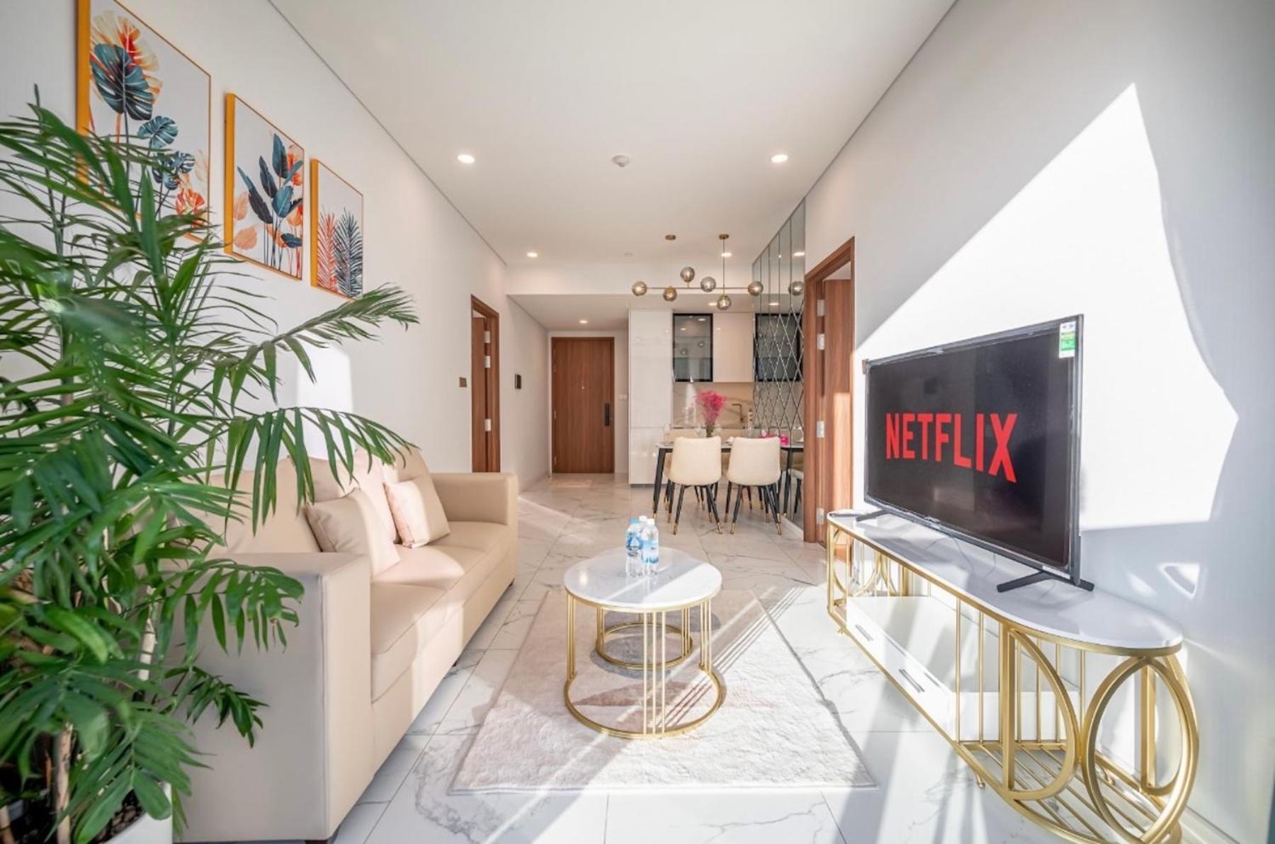 Apartment Zo Opera, Crest, Galleria -central Saigon -free Pool-gym-sauna Room-yoga *