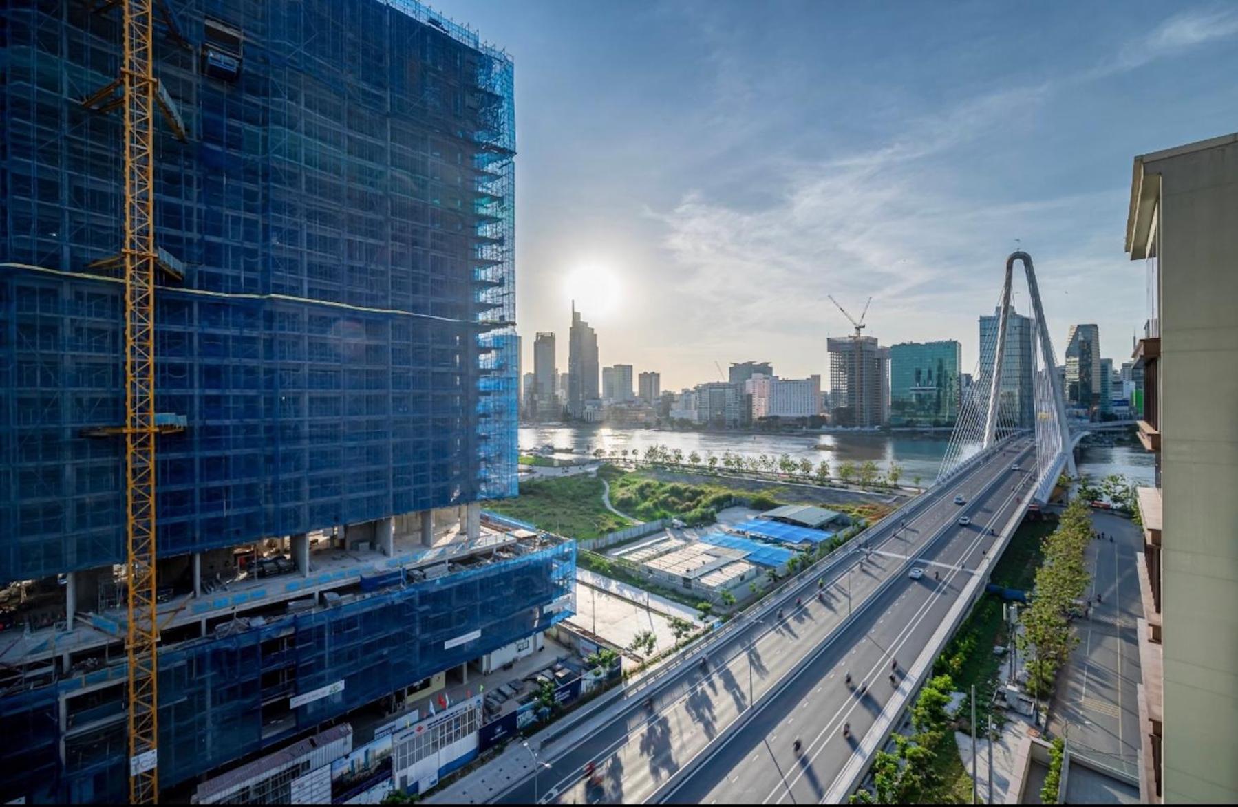 Zo Opera, Crest, Galleria -central Saigon -free Pool-gym-sauna Room-yoga Apartment Ho Chi Minh City