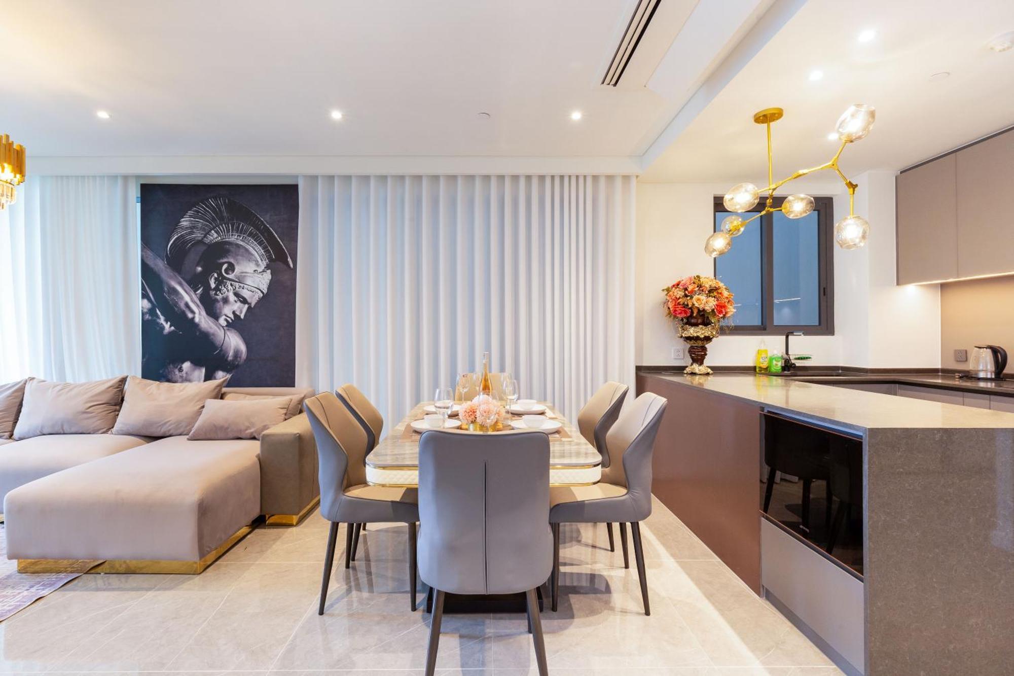 Apartment Zo Opera, Crest, Galleria -central Saigon -free Pool-gym-sauna Room-yoga Ho Chi Minh City